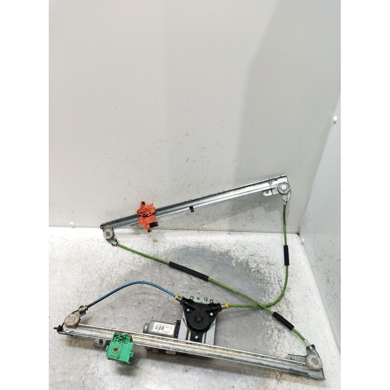 Recambio de elevalunas delantero derecho para citroën jumpy ii (vf7) 2.0 hdi 120 referencia OEM IAM 400983D  