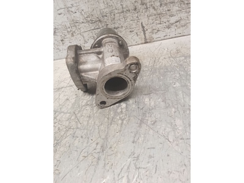 Recambio de valvula egr para hyundai santa fé ii (cm) 2.2 crdi gls referencia OEM IAM 2841027410  