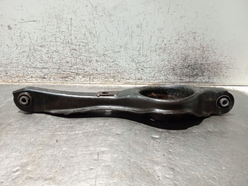 Recambio de brazo suspension inferior trasero izquierdo para ford focus ii turnier (da_, ffs, ds) 1.6 tdci referencia OEM IAM 4M