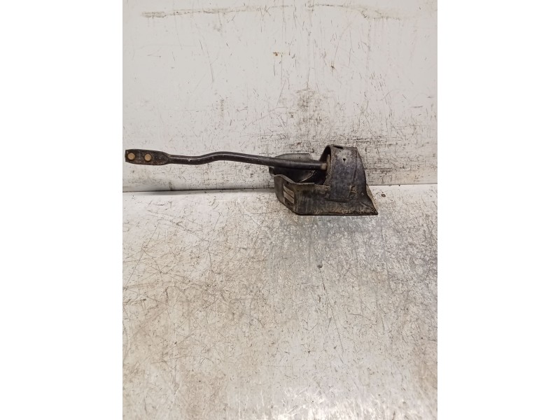 Recambio de brazo suspension superior trasero izquierdo para dfsk c35 furgoneta 1.5 referencia OEM IAM   