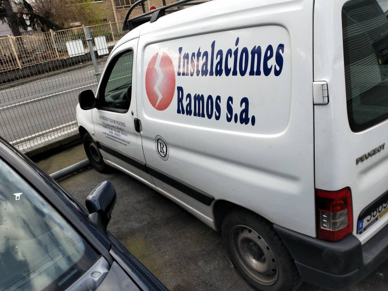 peugeot partner (s2) del año 2006