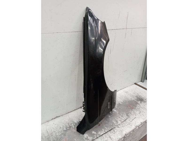 Recambio de aleta delantera derecha para bmw 5 touring (e39) 525 d referencia OEM IAM   