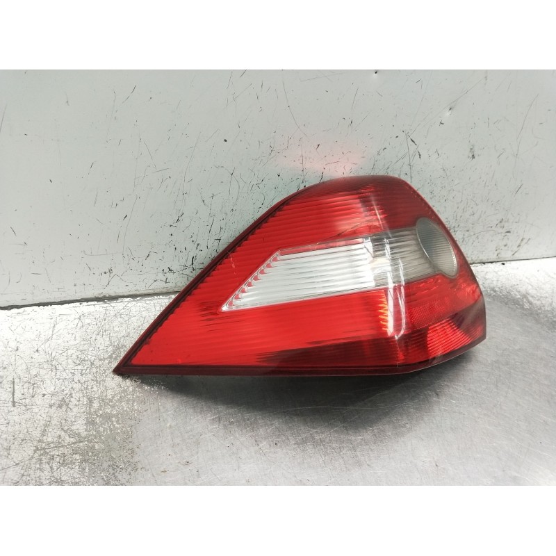 Recambio de piloto trasero izquierdo para renault megane ii classic berlina confort authentique referencia OEM IAM   