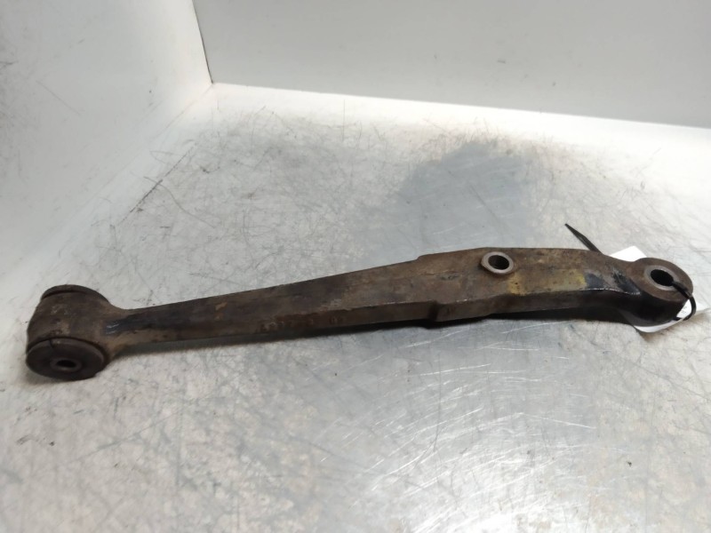 Recambio de brazo suspension inferior delantero izquierdo para peugeot j5 (280) j 5 1000 referencia OEM IAM   