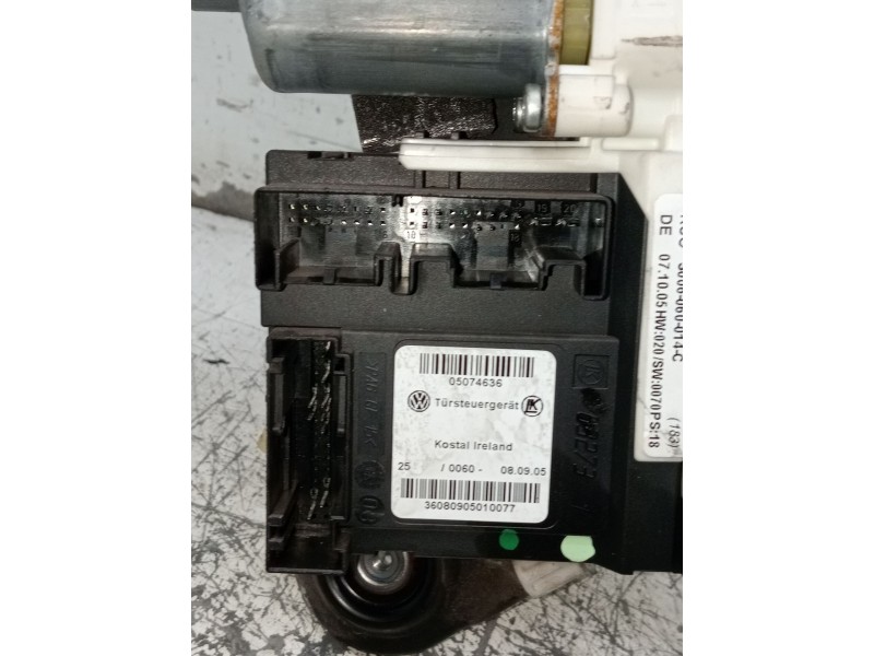 Recambio de elevalunas delantero derecho para audi a3 (8p1) 2.0 tdi 16v referencia OEM IAM 8p6837630  