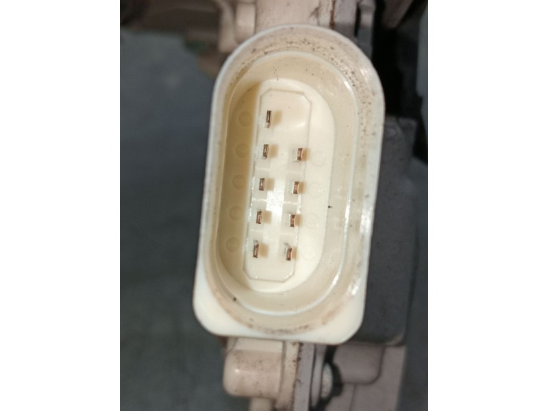 Recambio de motor cierre centralizado delantero derecho para audi a3 (8p1) 2.0 tdi 16v referencia OEM IAM 4f1837015  