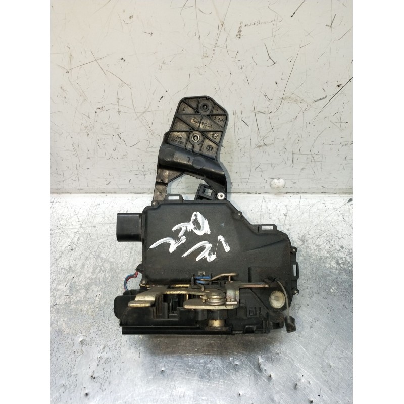 Recambio de motor cierre centralizado delantero izquierdo para volkswagen passat b5 (3b2) 1.8 t referencia OEM IAM 3B0837867  