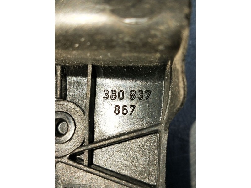 Recambio de motor cierre centralizado delantero izquierdo para volkswagen passat b5 (3b2) 1.8 t referencia OEM IAM 3B0837867  