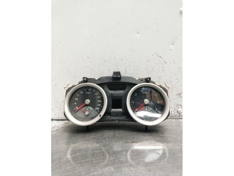 Recambio de cuadro instrumentos para renault megane ii classic berlina confort authentique referencia OEM IAM   