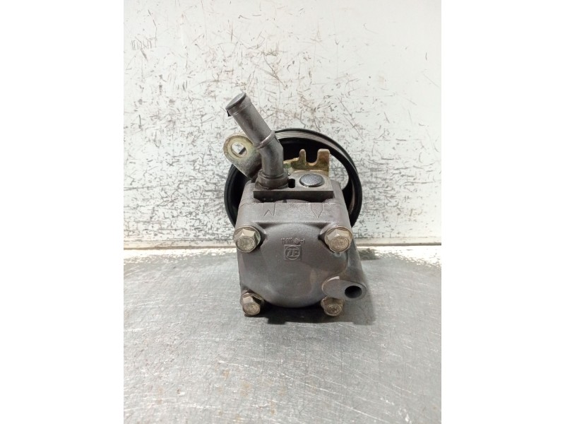 Recambio de bomba direccion para nissan almera ii (n16) 1.5 referencia OEM IAM 7613955144 7613955144 49110BM702