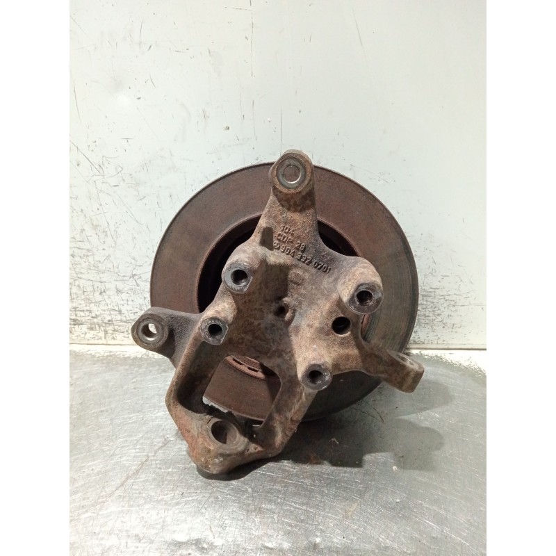 Recambio de mangueta delantera izquierda para mercedes-benz sprinter 4-t caja/chasis (b904) 413 cdi referencia OEM IAM 904332070