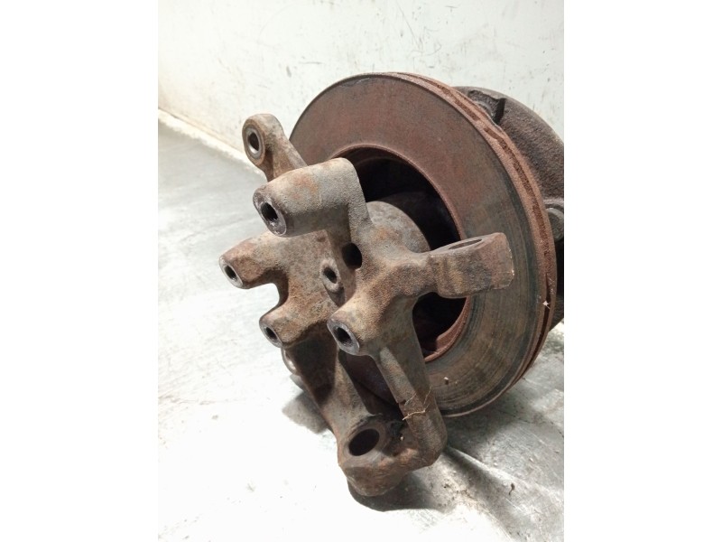 Recambio de mangueta delantera izquierda para mercedes-benz sprinter 4-t caja/chasis (b904) 413 cdi referencia OEM IAM 904332070