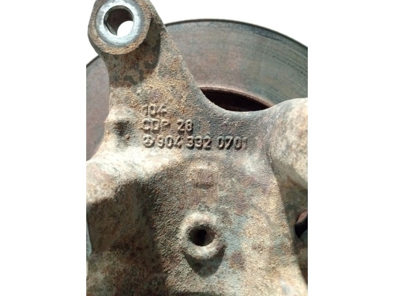 Recambio de mangueta delantera izquierda para mercedes-benz sprinter 4-t caja/chasis (b904) 413 cdi referencia OEM IAM 904332070