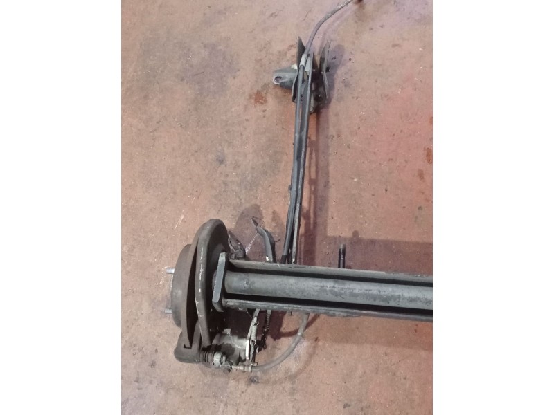 Recambio de puente trasero para nissan almera ii (n16) 1.5 referencia OEM IAM   DISCOS/ABS