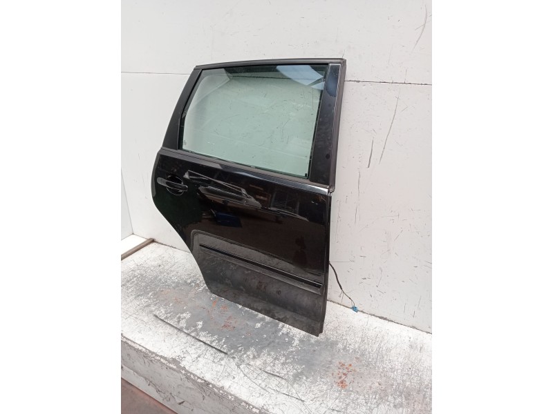 Recambio de puerta trasera derecha para volkswagen polo iv (9n_, 9a_) 1.4 16v referencia OEM IAM   