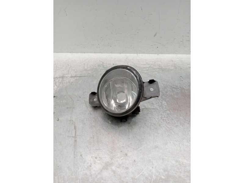 Recambio de faro antiniebla derecho para nissan almera ii (n16) 1.5 referencia OEM IAM   