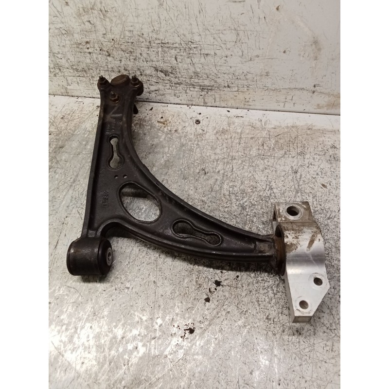 Recambio de brazo suspension inferior delantero izquierdo para audi a3 (8p) 2.0 tdi referencia OEM IAM 1K0407153G  