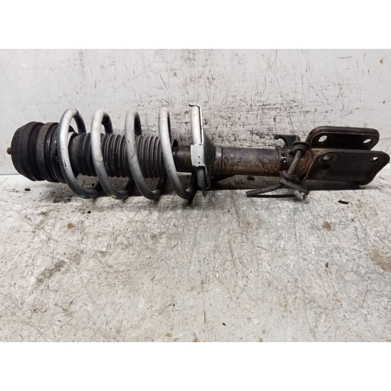 Recambio de amortiguador delantero derecho para mercedes-benz vito furgoneta (w638) 110 cdi 2.2 (638.094) referencia OEM IAM A63