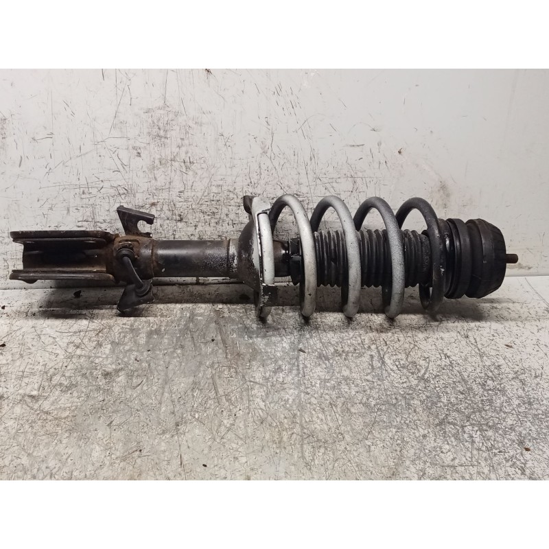 Recambio de amortiguador delantero izquierdo para mercedes-benz vito furgoneta (w638) 110 cdi 2.2 (638.094) referencia OEM IAM A