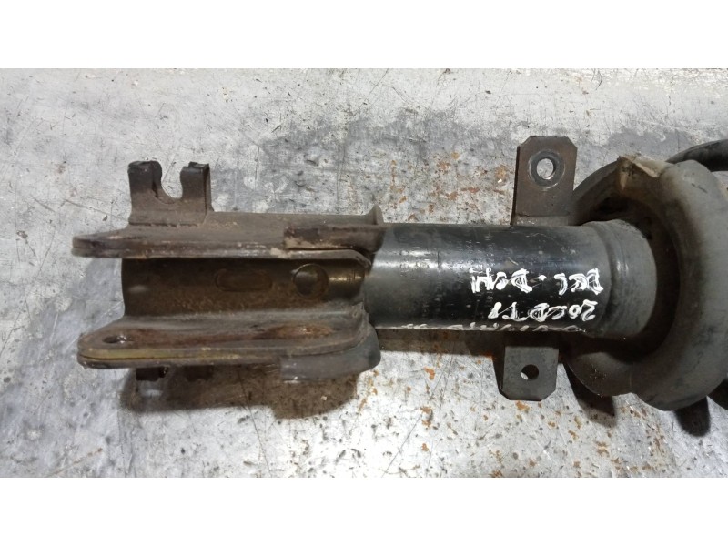 Recambio de amortiguador delantero derecho para opel vivaro furgón/combi (07.2006 =>) combi 2.7t l1h1 referencia OEM IAM 8200728