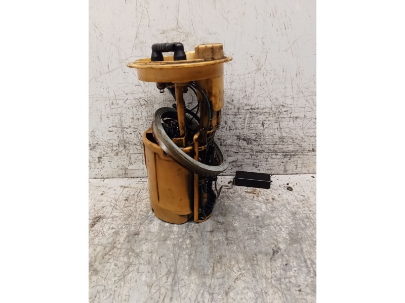 Recambio de bomba combustible para audi a3 (8p) 2.0 tdi referencia OEM IAM 228235013002 1K0919050R 