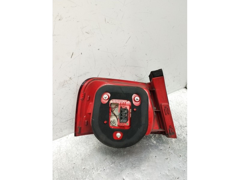 Recambio de piloto trasero derecho para volkswagen passat b6 (3c2) 2.0 tdi 16v referencia OEM IAM 3C5945096C  