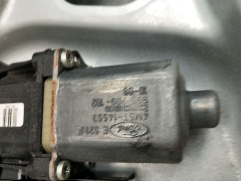 Recambio de elevalunas delantero derecho para ford focus ii turnier (da_, ffs, ds) 1.6 tdci referencia OEM IAM 4M5T14553 A122407