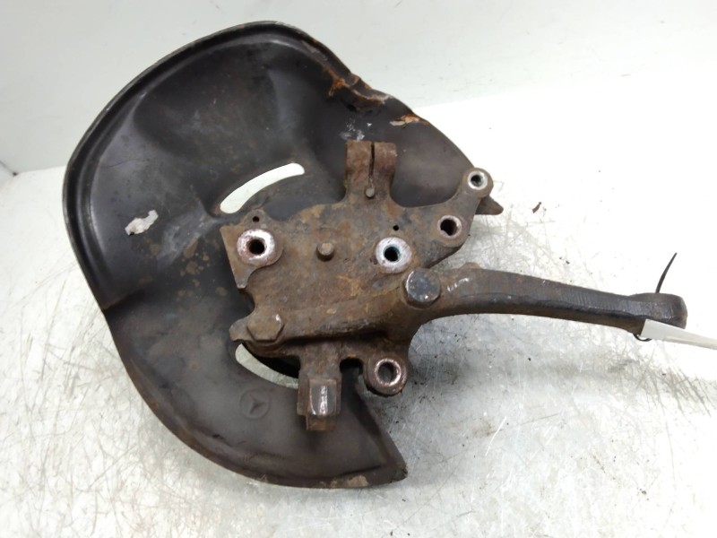 Recambio de mangueta delantera izquierda para mercedes clase e (w124) berlina 2.5 diesel cat referencia OEM IAM   