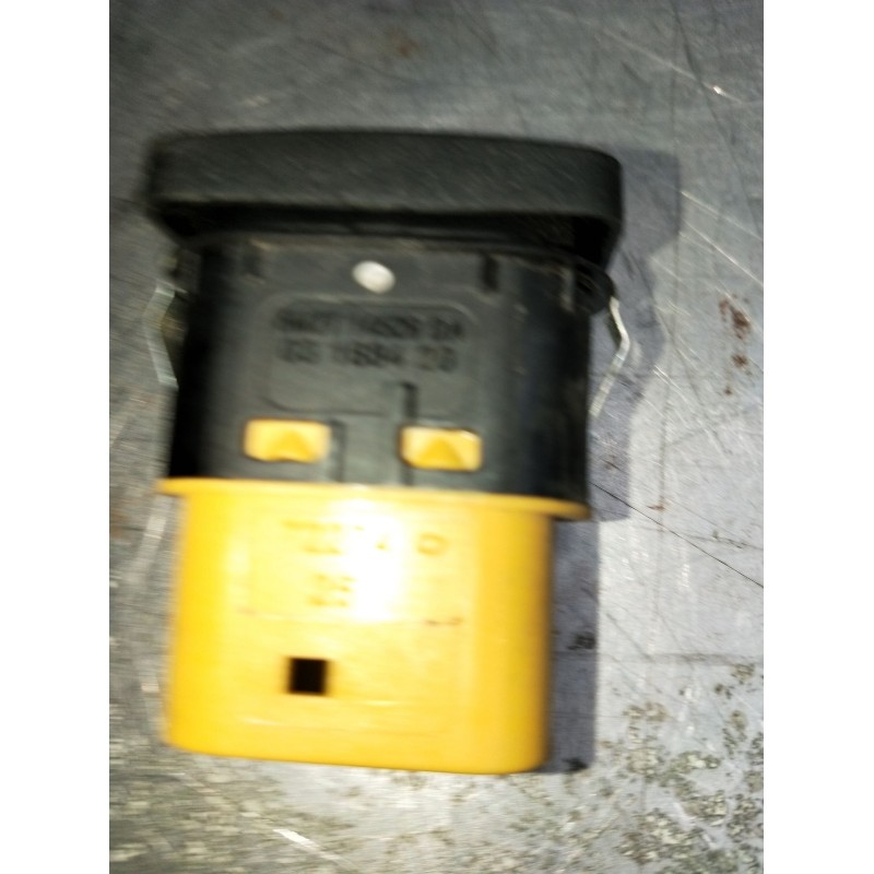 Recambio de mando elevalunas delantero derecho para ford focus ii turnier (da_, ffs, ds) 1.6 tdci referencia OEM IAM 6M2T14529DA