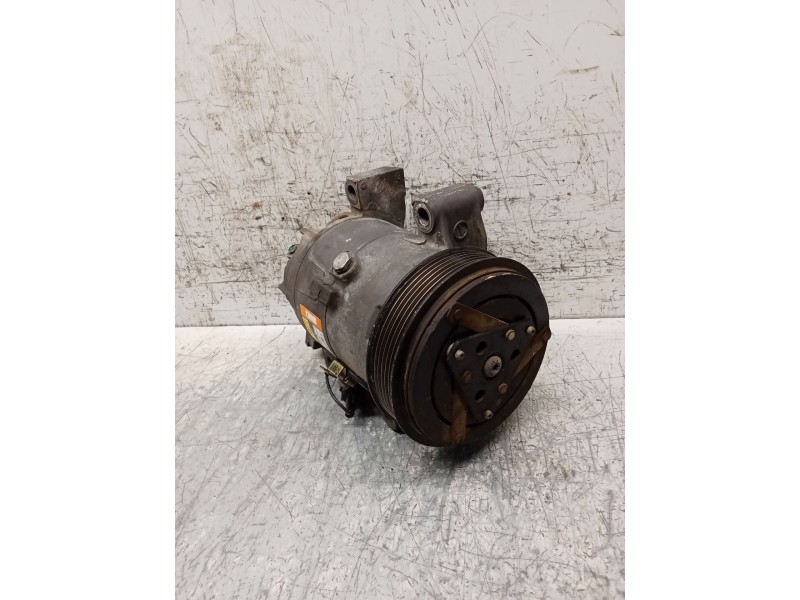 Recambio de compresor aire acondicionado para nissan almera ii (n16) 1.5 referencia OEM IAM 926009F5I  