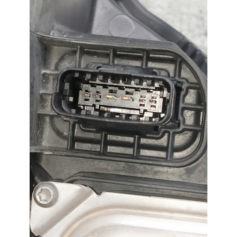 Recambio de faro izquierdo para renault megane iv hatchback (b9a/m/n_) 1.3 tce 140 (b9nb) referencia OEM IAM 260601197R 90060928