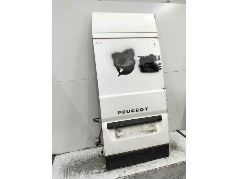 Recambio de puerta trasera izquierda para peugeot boxer furgoneta 2.2 hdi 120 referencia OEM IAM  ver fotos 5P