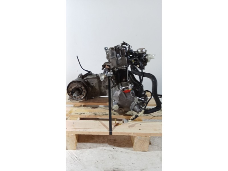 Recambio de motor completo para honda cn cn 250 helix (mf02) referencia OEM IAM MF02E  5322914