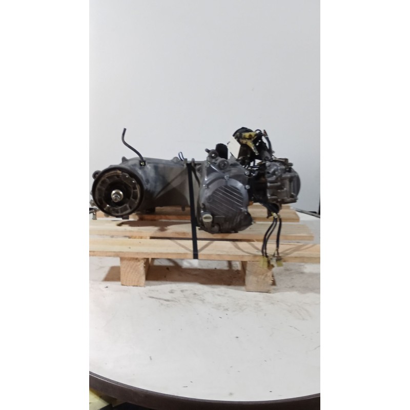 Recambio de motor completo para honda fes fes 250 foresight 2t (mf04) referencia OEM IAM ME04E  5011568