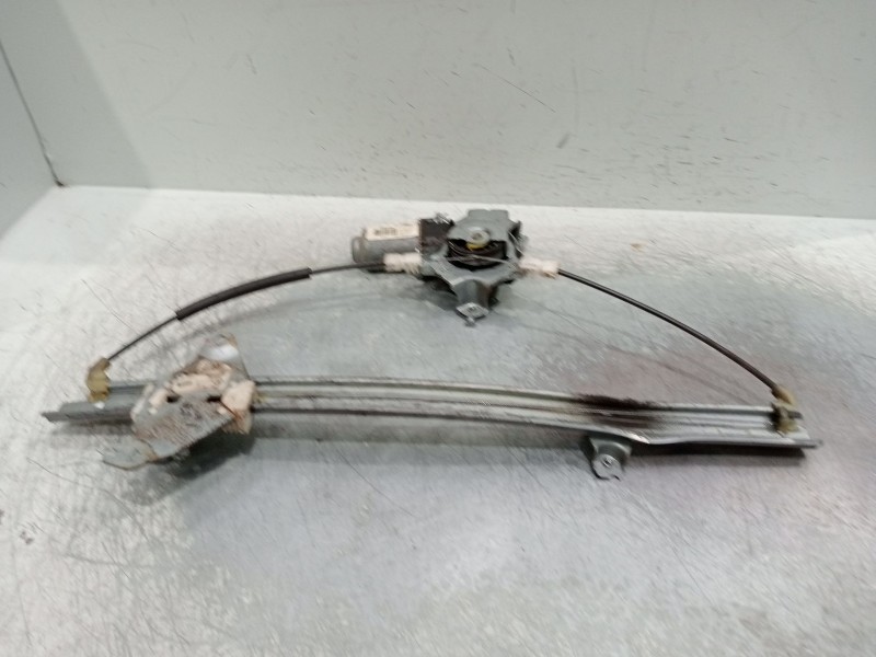 Recambio de elevalunas delantero derecho para nissan almera ii (n16) 1.5 referencia OEM IAM 114726  