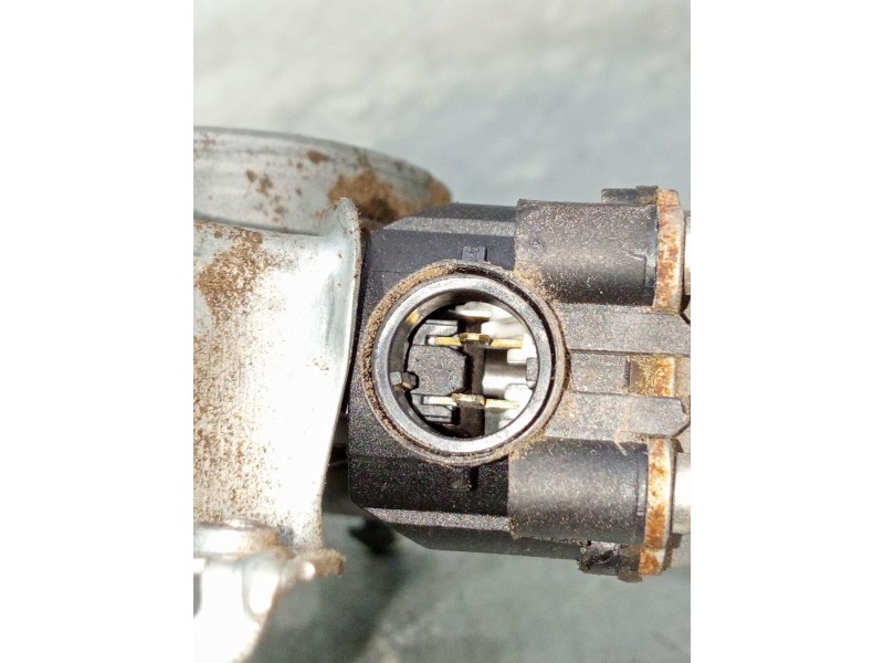 Recambio de elevalunas delantero derecho para nissan almera ii (n16) 1.5 referencia OEM IAM 114726  