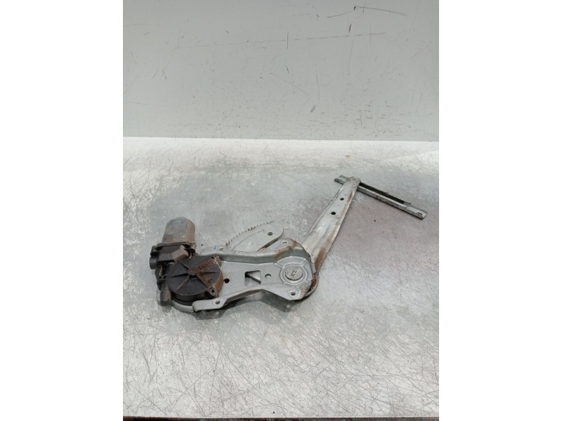 Recambio de elevalunas trasero derecho para nissan almera ii (n16) 1.5 referencia OEM IAM   