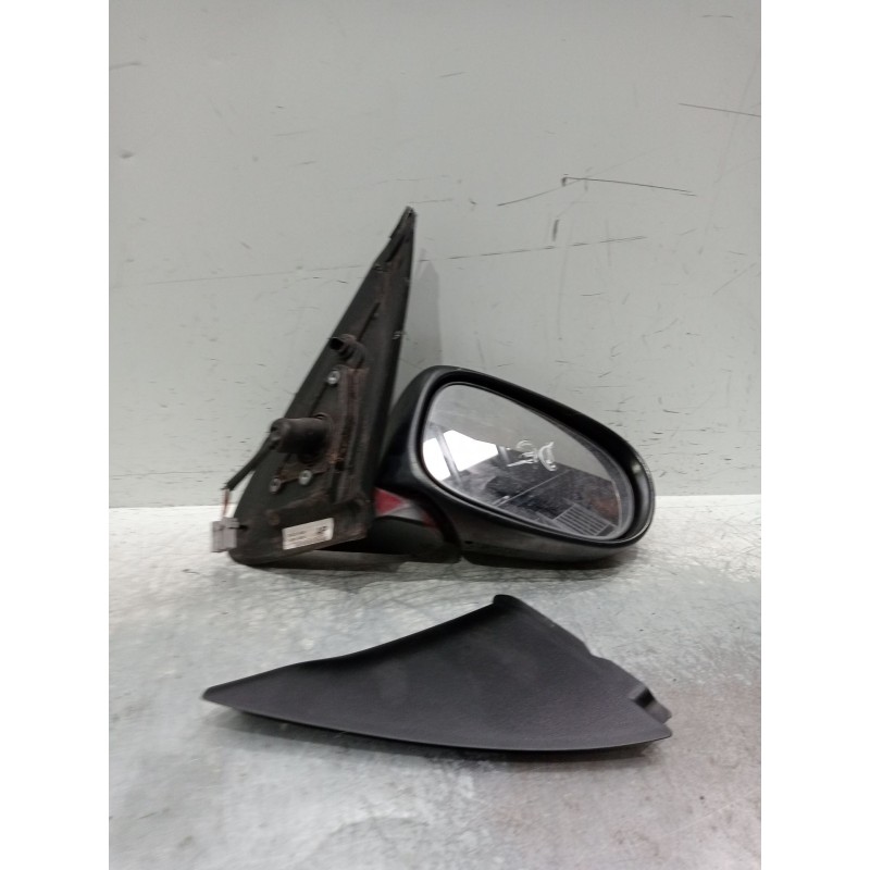 Recambio de retrovisor derecho para nissan almera ii (n16) 1.5 referencia OEM IAM electrico 1 enchufe 3 cables 