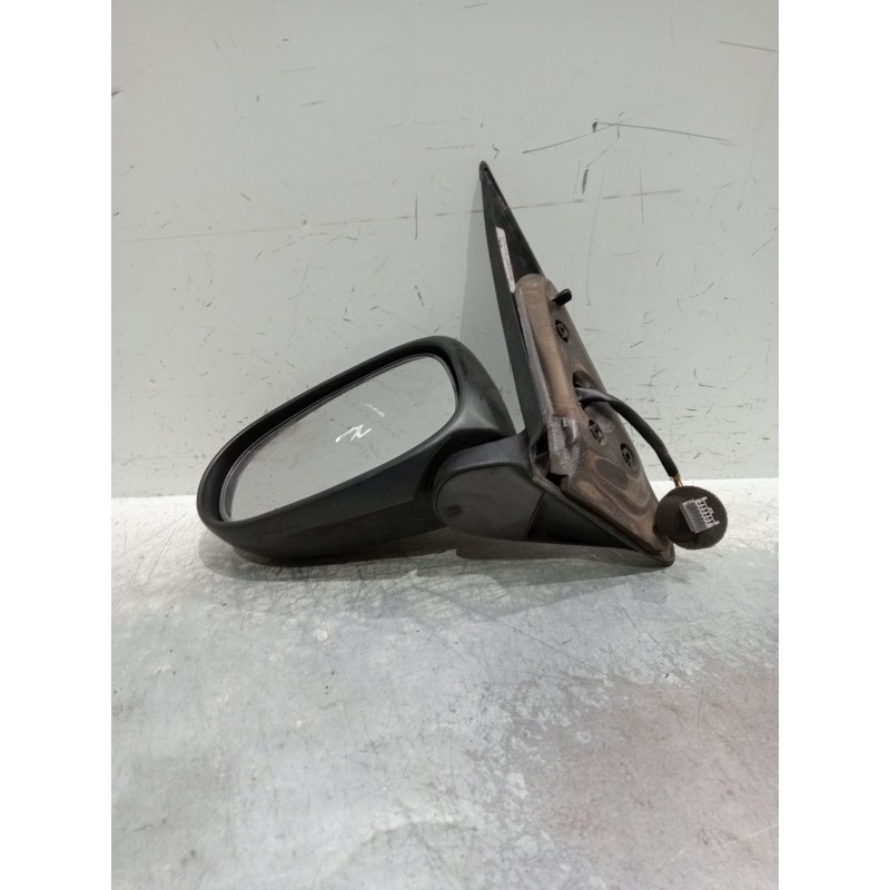 Recambio de retrovisor izquierdo para nissan almera ii (n16) 1.5 referencia OEM IAM electrico 1 enchufe 3 cables 