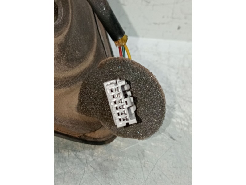 Recambio de retrovisor izquierdo para nissan almera ii (n16) 1.5 referencia OEM IAM electrico 1 enchufe 3 cables 