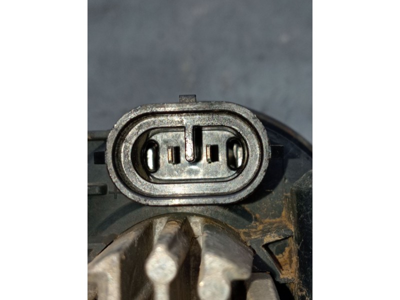 Recambio de faro antiniebla derecho para volvo v60 ii (225) d3 referencia OEM IAM 31677940  