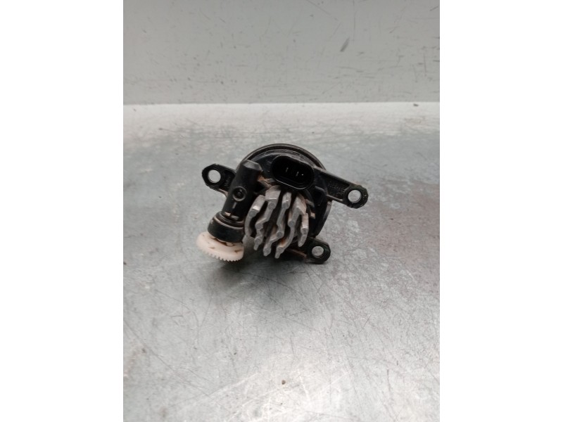 Recambio de faro antiniebla izquierdo para volvo v60 ii (225) d3 referencia OEM IAM 31677939  