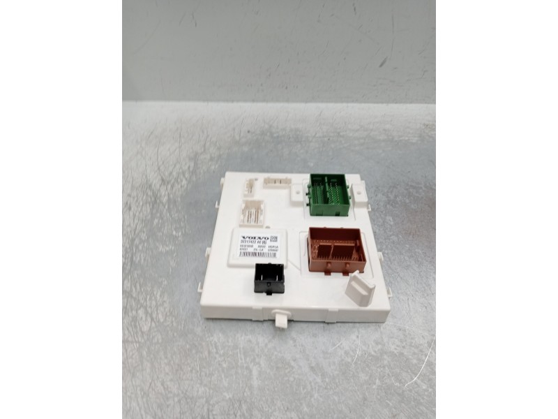 Recambio de caja reles / fusibles para volvo v60 ii (225) d3 referencia OEM IAM 32217422AE  