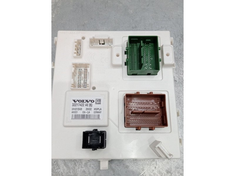 Recambio de caja reles / fusibles para volvo v60 ii (225) d3 referencia OEM IAM 32217422AE  