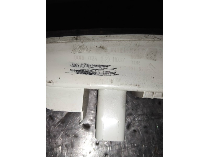 Recambio de piloto delantero izquierdo para peugeot partner kombi active referencia OEM IAM 9677499380 89208643DRL4 
