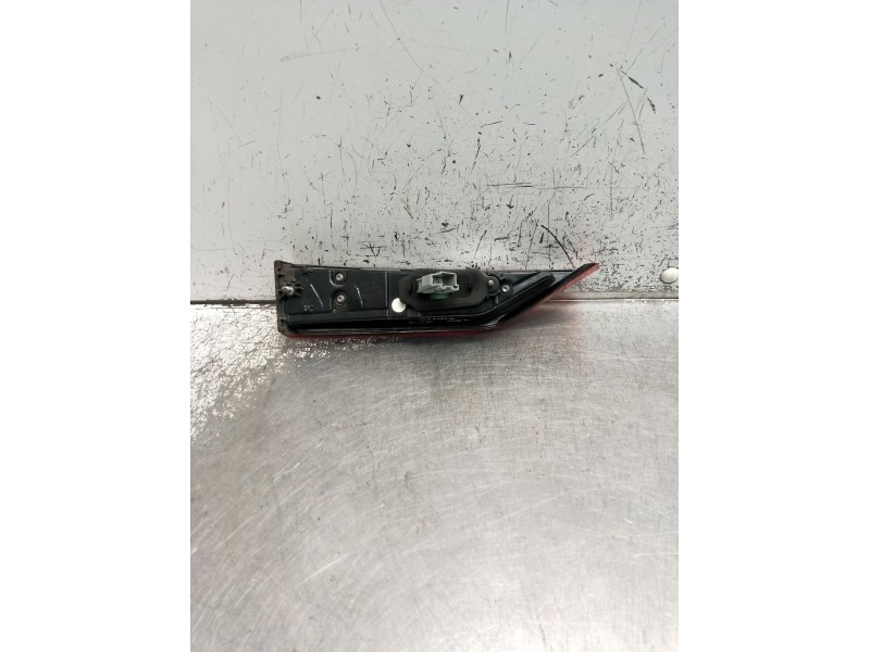 Recambio de piloto trasero derecho interior para volvo v60 ii (225) d3 referencia OEM IAM 32228905 20070305120 