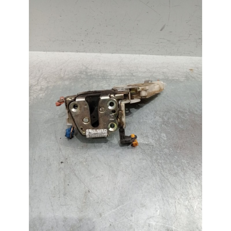 Recambio de motor cierre centralizado delantero izquierdo para nissan almera ii (n16) 1.5 referencia OEM IAM 8055361U66  