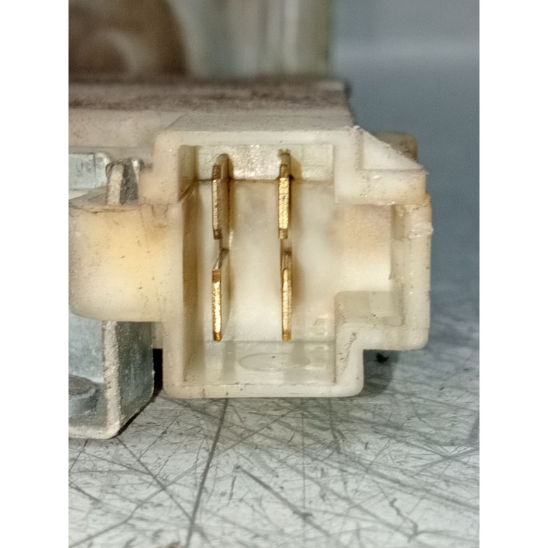 Recambio de motor cierre centralizado delantero izquierdo para nissan almera ii (n16) 1.5 referencia OEM IAM 8055361U66  