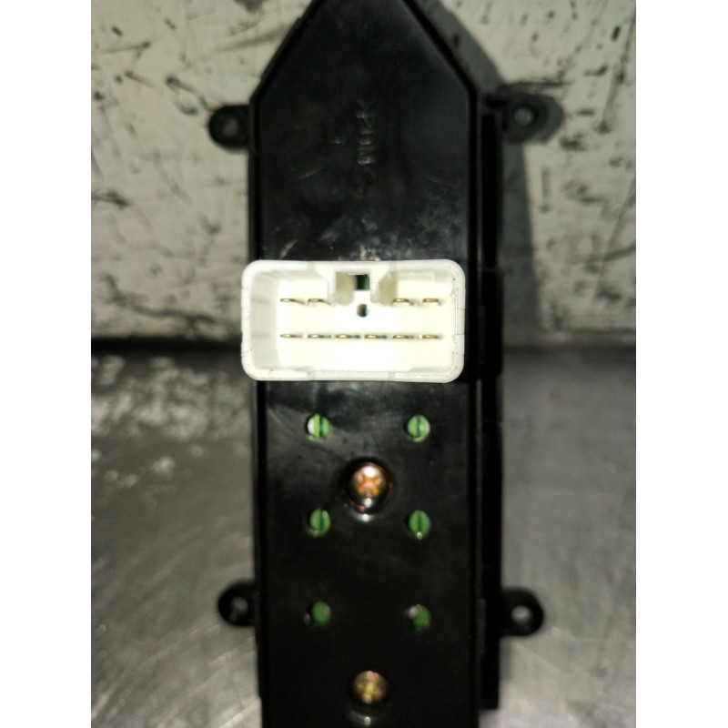 Recambio de mando elevalunas delantero derecho para hyundai santa fé ii (cm) 2.2 crdi gls referencia OEM IAM 371510  5P