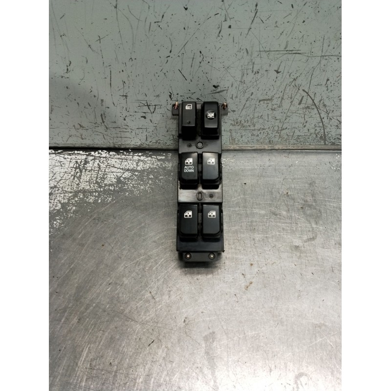 Recambio de mando elevalunas delantero izquierdo para hyundai santa fé ii (cm) 2.2 crdi gls referencia OEM IAM 371490  5P